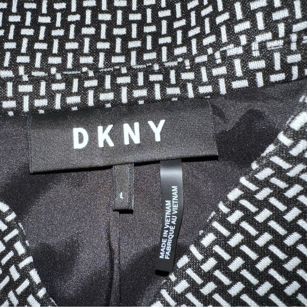 DKNY jacket size L - Picture 4 of 7